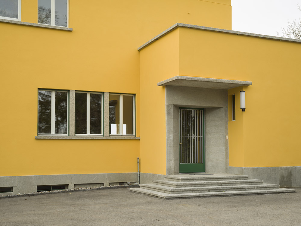 2023 - Haupteingang der Villa Senar, Eröffnung nach Restaurierungsphase. Bild: Denkmalpflege, Kanton Luzern, Priska Ketterer